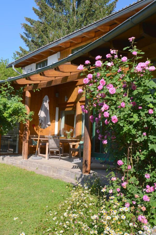 Petra Maria Soelle - Ferienhaus Sehr Privat Presseggersee Exterior foto